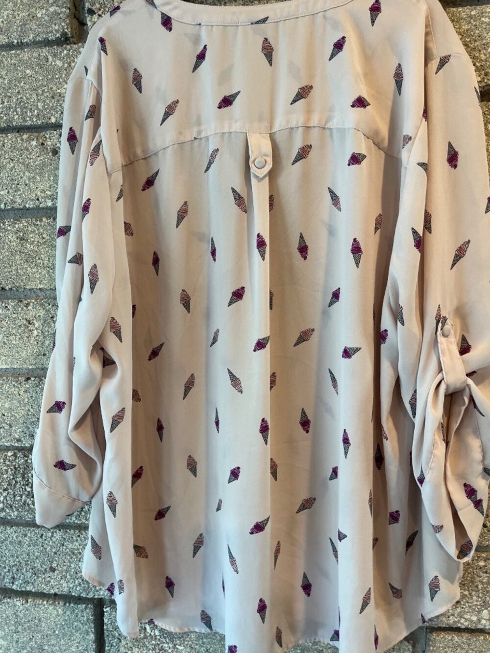 Torrid Harper Ice Cream Cone Print Blouse 3X Lightweight Cream Button-Front Long - Picture 6 of 8